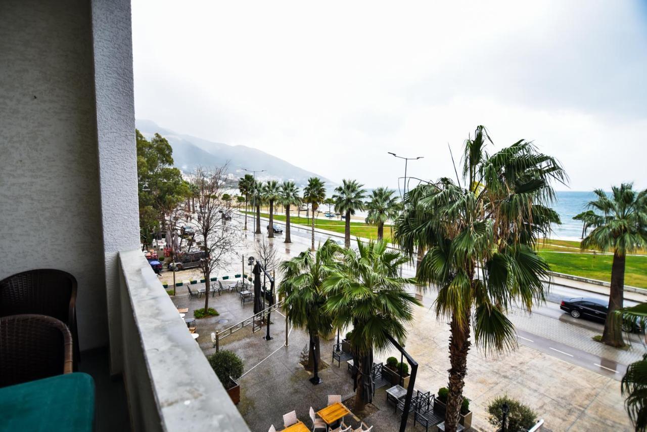 Seaview Apartment Vlorë Esterno foto